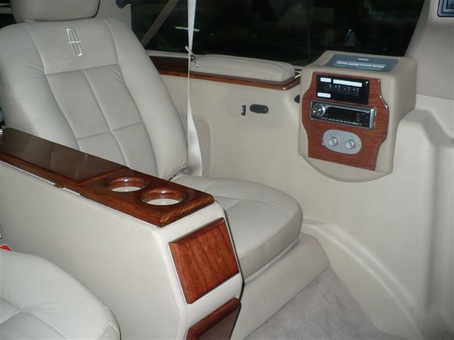 Lincoln Navigator 2